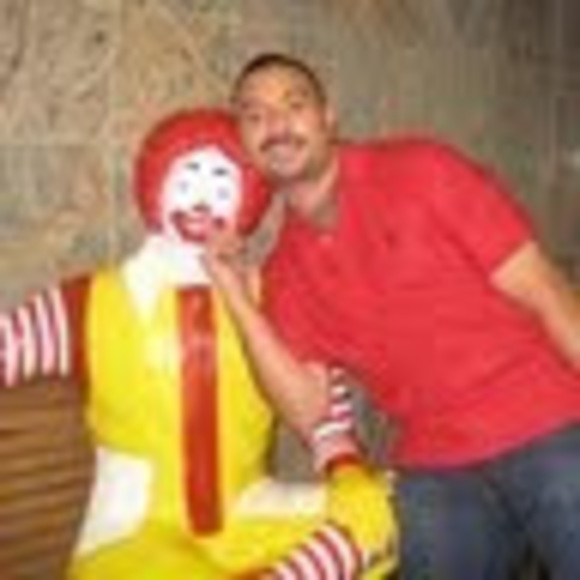 Meet your Posher, Nidia - Picture 1 of 1